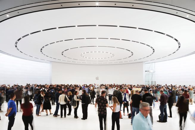 Apple-Keynote_Steve-Jobs-Theater_09122018